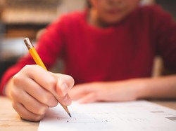 5 Contoh Artikel Ilmiah Singkat yang Benar untuk Tugas Kuliah