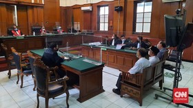 3 Terdakwa Perosotan Ambrol Kenjeran Park Didakwa Langgar UU Konsumen