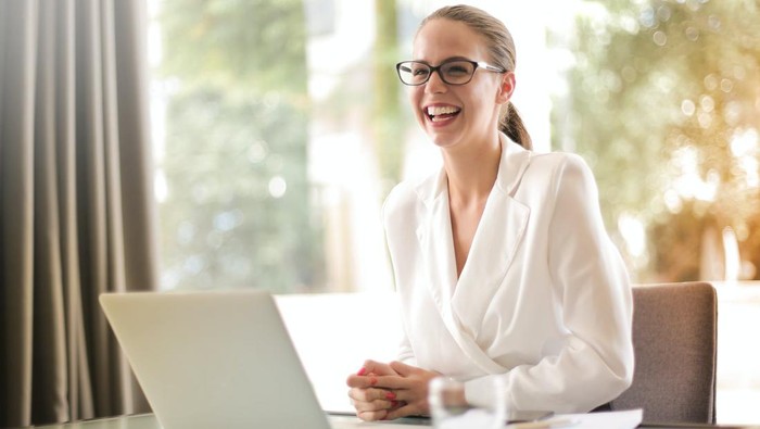 Baru Akan Mulai Kerja, Lakukan 5 Hal Cerdas Ini untuk Mencapai Kesuksesan Karier! Kamu Berani Ikuti?