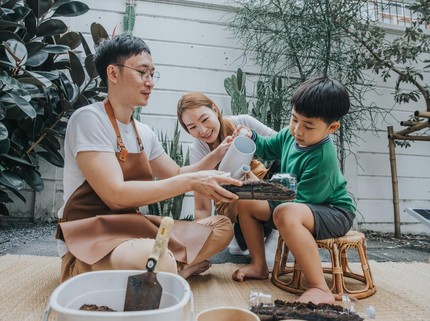 7 Ide Kegiatan Kreatif di Rumah untuk Isi Libur Sekolah Anak