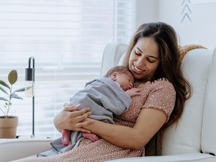 7 Manfaat Menyanyikan Lagu Nina Bobo untuk Bayi yang Jarang Diketahui