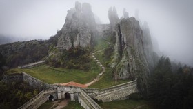 FOTO: Belogradchik Rocks, Wisata Bulgaria yang Tenar Berkat Elon Musk