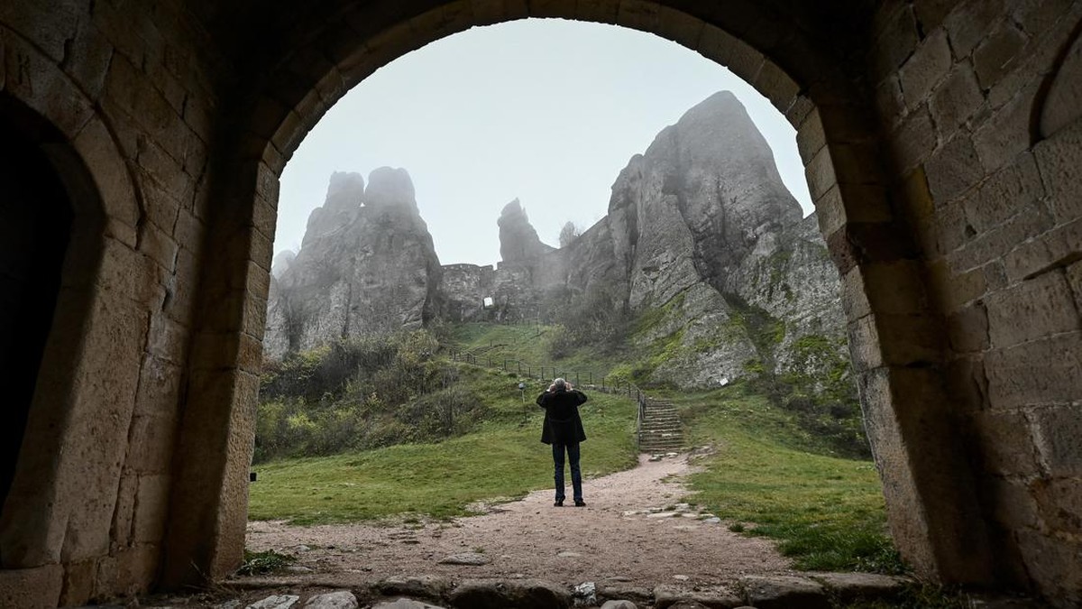FOTO: Belogradchik Rocks, Wisata Bulgaria yang Tenar Berkat Elon Musk
