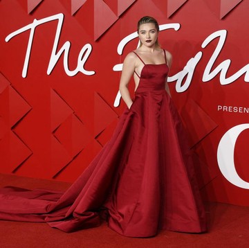 img-title Adu Gaya Selebriti di The Fashion Awards 2022, Siapa Paling Stylish?