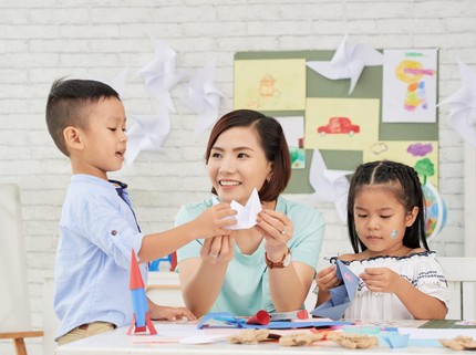 5 Kelebihan dan Kekurangan Daycare daripada Babysitter, Bisa Jadi Pertimbangan Bun