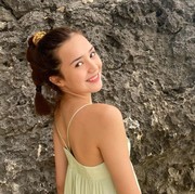 5 Inspirasi Outfit ke Pantai ala Beby Tsabina, Modis dan Terlihat Fresh!