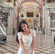 5 Inspirasi Outfit Museum Date Ala Beby Tsabina, Simpel dan Stylish!