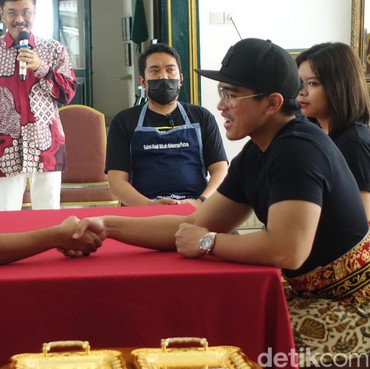 Gladi Hari Ini, Allen Gudono Latihan Jadi Wali Nikah Erina