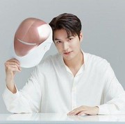 Mengenal LED Mask, Perawatan Kulit 'Masa Depan' ala Selebriti Korea