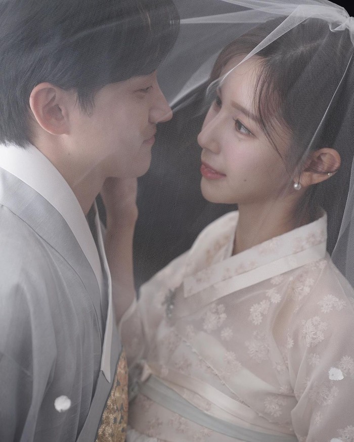 Menjadi kreator komikus di bawah naungan Naver Line Webtoon, membuat Yaongyi dan Jeon Seon Wook sering menghadiri event yang sama baik di dalam maupun luar negeri seperti terakhir kali di Shinjuku, Jepang./ Foto: instagram.com/meow91__