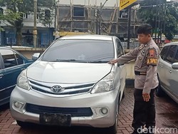 Sebelum Teriak Maling, Warga Sempat Tolong Mobil Terperosok di Banjarnegara
