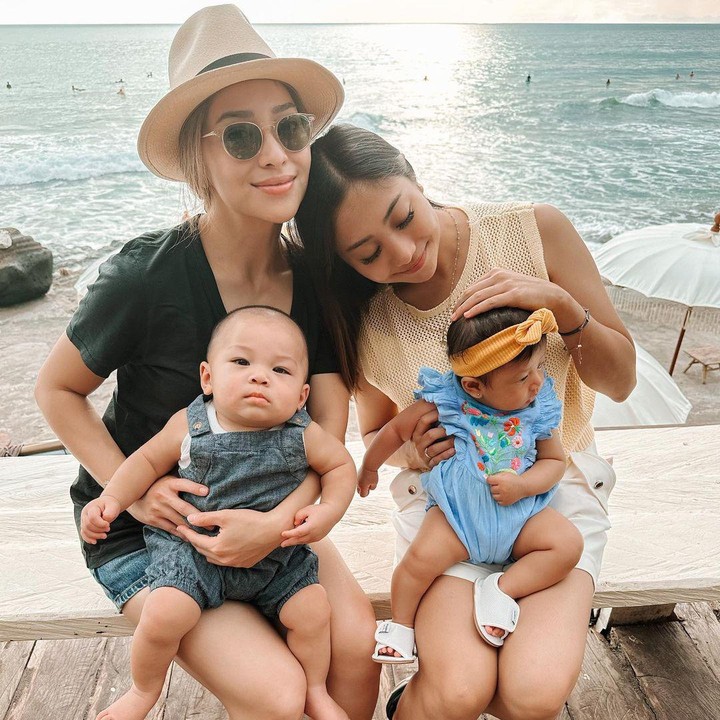 <p>Belum lama ini Nikita Willy berlibur bersama sang adik, Winona Willy, ke Bali, Bunda. Kebersamaan keduanya pun menarik perhatian netizen. (Foto: Instagram: @nikitawillyofficial94)</p>