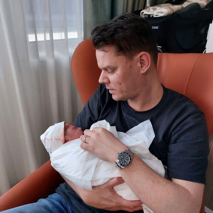 <p>Dari banyaknya nama bayi, Gracia Indri dan Jeffrey memilih nama Nova Lynn Slijpen untuk sang anak. Cantik, ya! (Foto: Instagram: @graciaz14)</p>