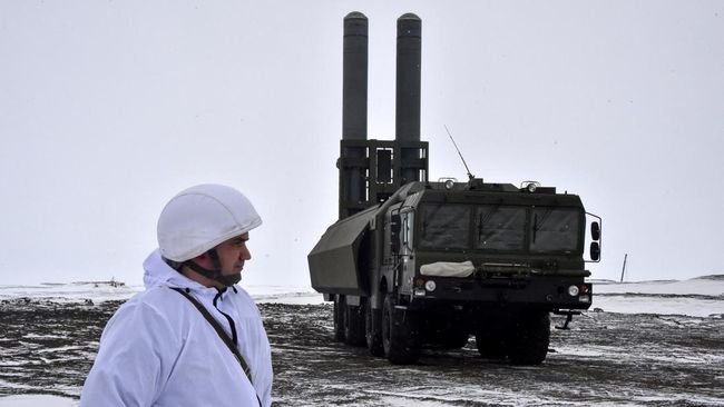 Rusia Kerahkan Rudal Anti-Serangan Udara Dekat Jepang, Ada Apa? Rusia memutuskan untuk mengerahkan rudal anti-serangan udara di Pulau Kuril dekat Jepang.