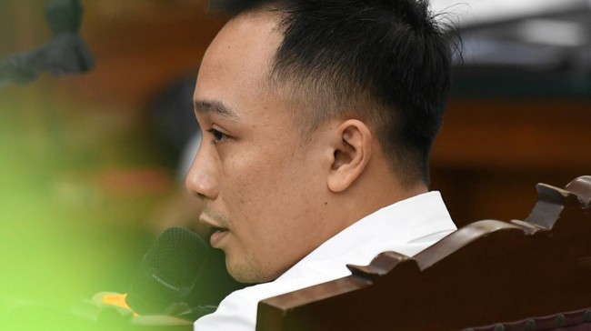 Kontak 'Tuhan Yesus' di dalam grup WhatsApp 'Duren Tiga' disampaikan oleh Ahli Digital Forensik Adi Setya ketika dihadirkan sebagai saksi di sidang lanjutan.