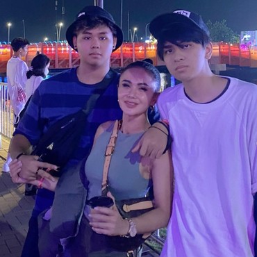 Alasan Utama Yuni Shara Arahkan Anak untuk Merantau ke Luar