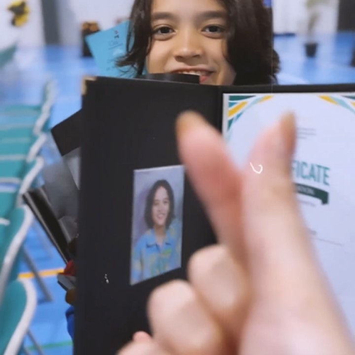 <p>Bunga Citra Lestari juga menulis <em>caption</em> manis untuk Noah.<em> "Congratulation Noah.. I am really proud of you</em> (Selamat Noah...Aku sungguh bangga padamu)," tulisnya, dikutip dari akun @bclsinclair. (Foto: Instagram @bclsinclair)<br /><br /><br /></p>