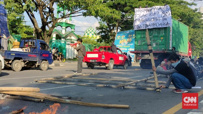 Polrestabes Makassar memeriksa sejumlah saksi tersebut untuk mendalami unsur pidana dalam acara tarik tambang pemecahan rekor MURI yang digelar IKA Unhas.