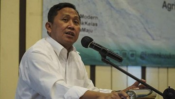 Kementerian Koperasi dan UKM kembali memperpanjang moratorium perizinan usaha koperasi simpan pinjam yang berlaku mulai Februari hingga April 2023.