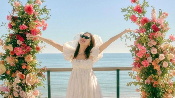 Deretan Gaun Pengantin Artis Korea yang Menikah di 2022