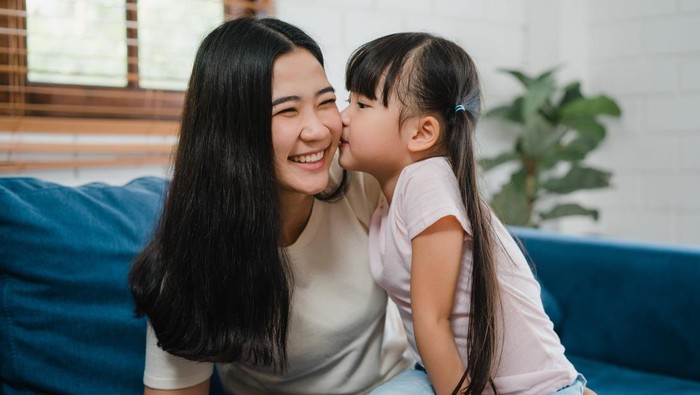 Ide Hadiah Menarik Untuk Merayakan Hari Ibu/Foto: Freepik.com/Tirachardz