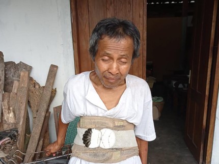 Kena Anemia Akut, Kakek Slamet Berjuang Hidup dari Serabutan dan Jual Tempe