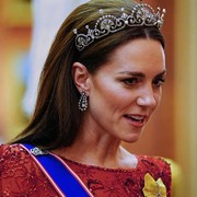 Mulai dari Zamrud hingga Aquamarine, Intip 5 Koleksi Perhiasan Batu Permata Kate Middleton