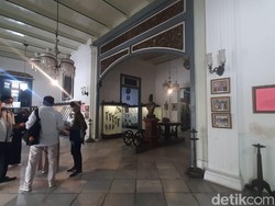 Melihat Koleksi Museum Radyapustaka, Ada Apa Saja Sih Gaess?