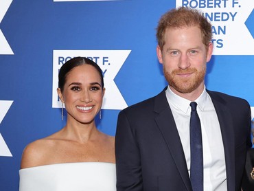 Insiden Paparazi, Harry dan Meghan Markle Sempat 'Palak' Foto