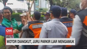 VIDEO: Motor Diangkut, Juru Parkir Liar Mengamuk
