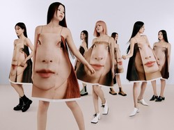 Gaya Personel NMIXX Pakai Baju Gambar Muka Sendiri, Bikin Netizen Heran