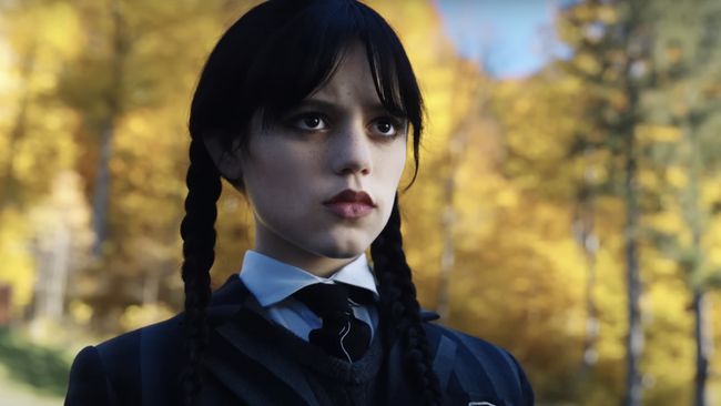Kreator mengonfirmasi serial Wednesday akan lanjut ke season 2. Serial Wednesday dibintangi Jenna Ortega hingga Catherine Zeta-Jones.