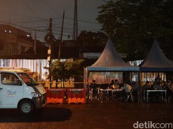 Suasana Malam di Mapolsek Astana Anyar Usai Teror Bom Panci Bandung