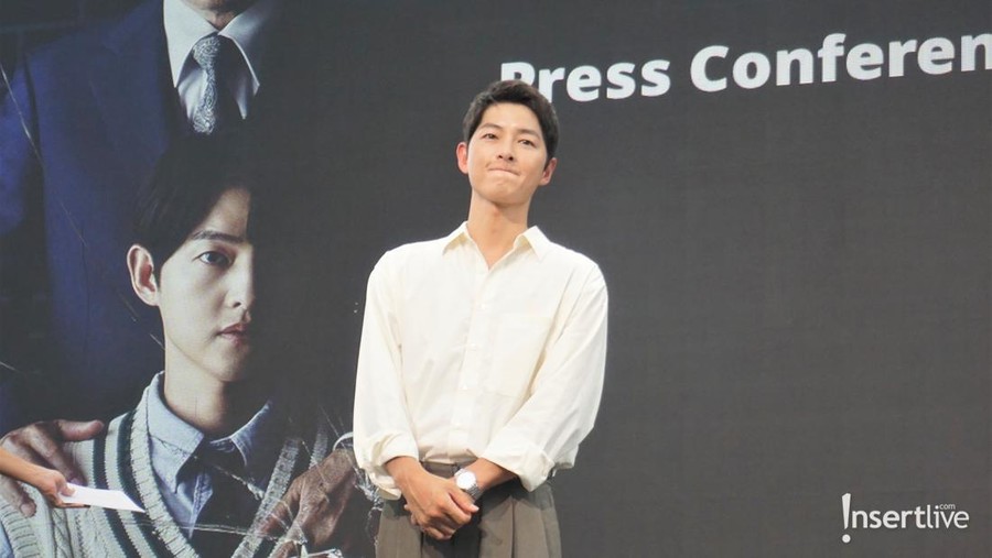 Song Joong Ki di konferensi pers drama Korea Reborn Rich