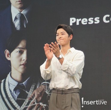 Reaksi Orang Tua Usai Song Joong Ki Umumkan Pernikahan dengan Katy Saunders