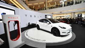 Mobil Listrik Tesla Recall Lagi