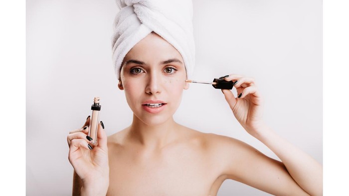 Bikin Wajah Flawless, Ini 5 Rekomendasi Concealer yang Wajib Kamu Coba