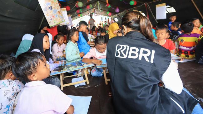 BRI Salurkan Bantuan Untuk Korban Banjir di Semarang & Demak