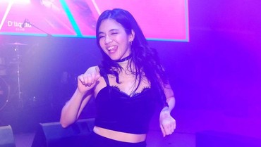DJ Una Mengaku Senang Disebut Sebagai 'Hot Mom'
