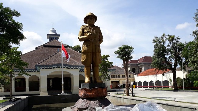 Pendapatan Daerah Solo pada 2024 alias tahun terakhir Gibran Rakabuming Raka menjabat sebagai wali kota hanya Rp1,33 triliun atau 57,3 persen dari target.