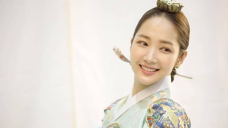 Park Min Young di Drama Korea Queen for Seven Days