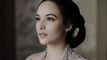 img-title Chelsea Islan dan Rob Clinton Menikah Hari Ini