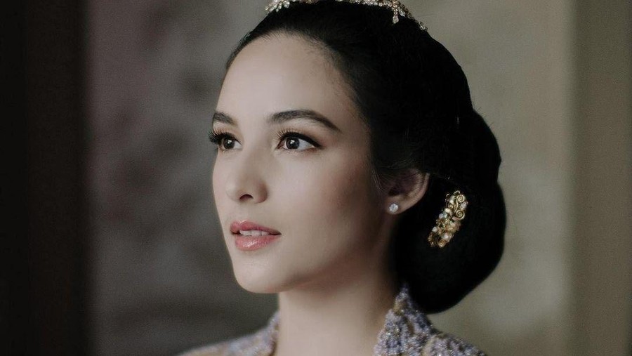 Potret Siraman Chelsea Islan