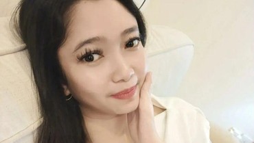 img-title 8 Potret Cantik Queen Marwah Istri Lord Rangga yang Lebih Muda 30 Tahun