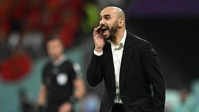 Pelatih Walid Regragui kini punya julukan baru dari Mr Avocado Head atau Si Kepala Alpukat menjadi Mourinho Maroko di Piala Dunia 2022.