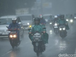 Peringatan Dini BMKG Makassar: Soppeng-Polopo Hujan Lebat hingga 19.50 Wita