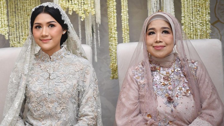 Erina Gudono dan Ibu Sofiatun Gudono Erina Gudono dan Ibu Sofiatun Gudono saat acara semakan Al-Qur'an di kediaman Erina Gudono di Sleman, Kamis (8/12/2022).