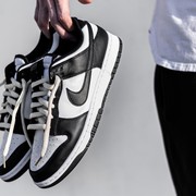 Sepatu Kena Lumpur? Simak 7 Langkah Cuci Sneakers yang Bikin Bersih dan Awet