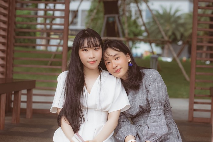 Jika kamu memilih elemen air, artinya kamu intuitif, empatik, dan cerdas secara emosional. Kamu sangat peduli pada orang lain, tapi terkadang hal ini membuatmu mengabaikan diri sendiri.