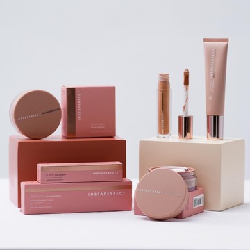 img-title Anti Dempul dan Cakey, Ini Rahasia agar Makeup Terlihat Mulus dan Flawless Seharian!